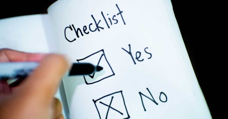 validate checkbox in React